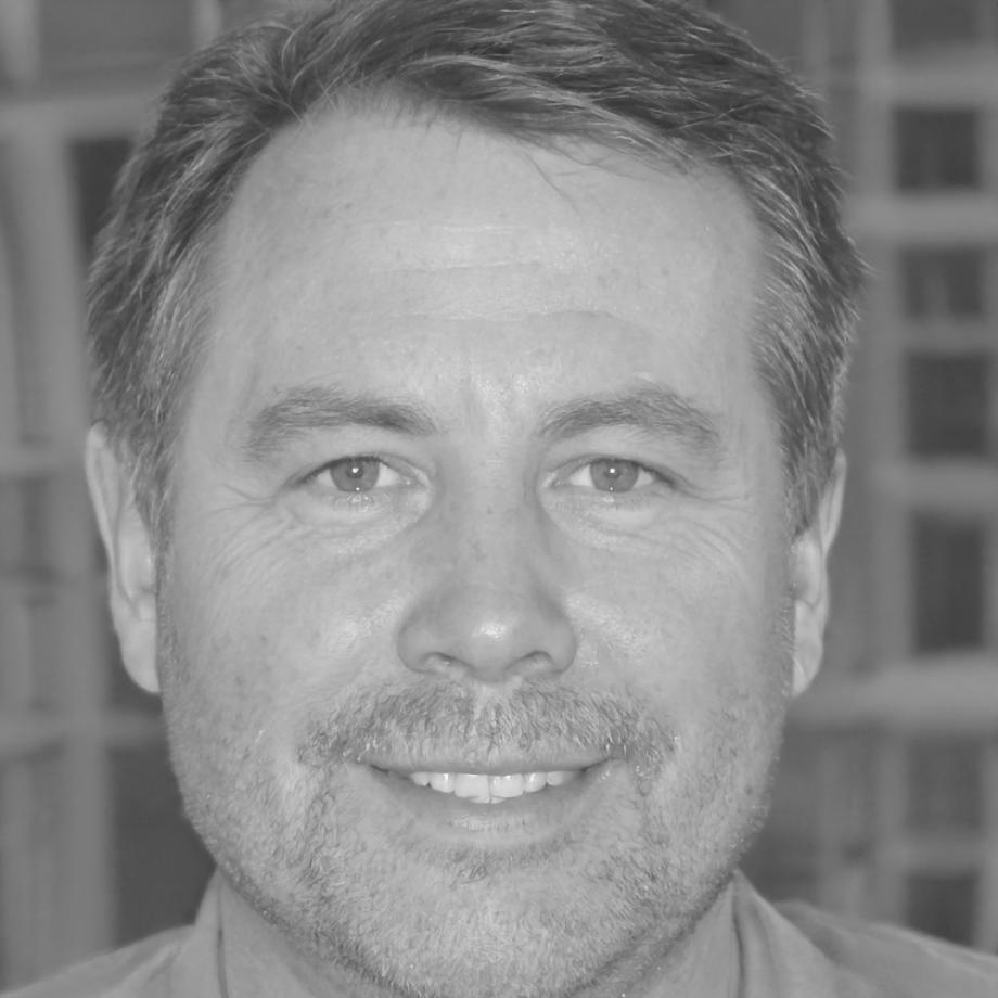 Henrik Lindström, Senior Financial Advisor